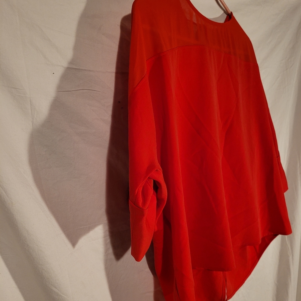 Express red blouse - Picture 3 of 7